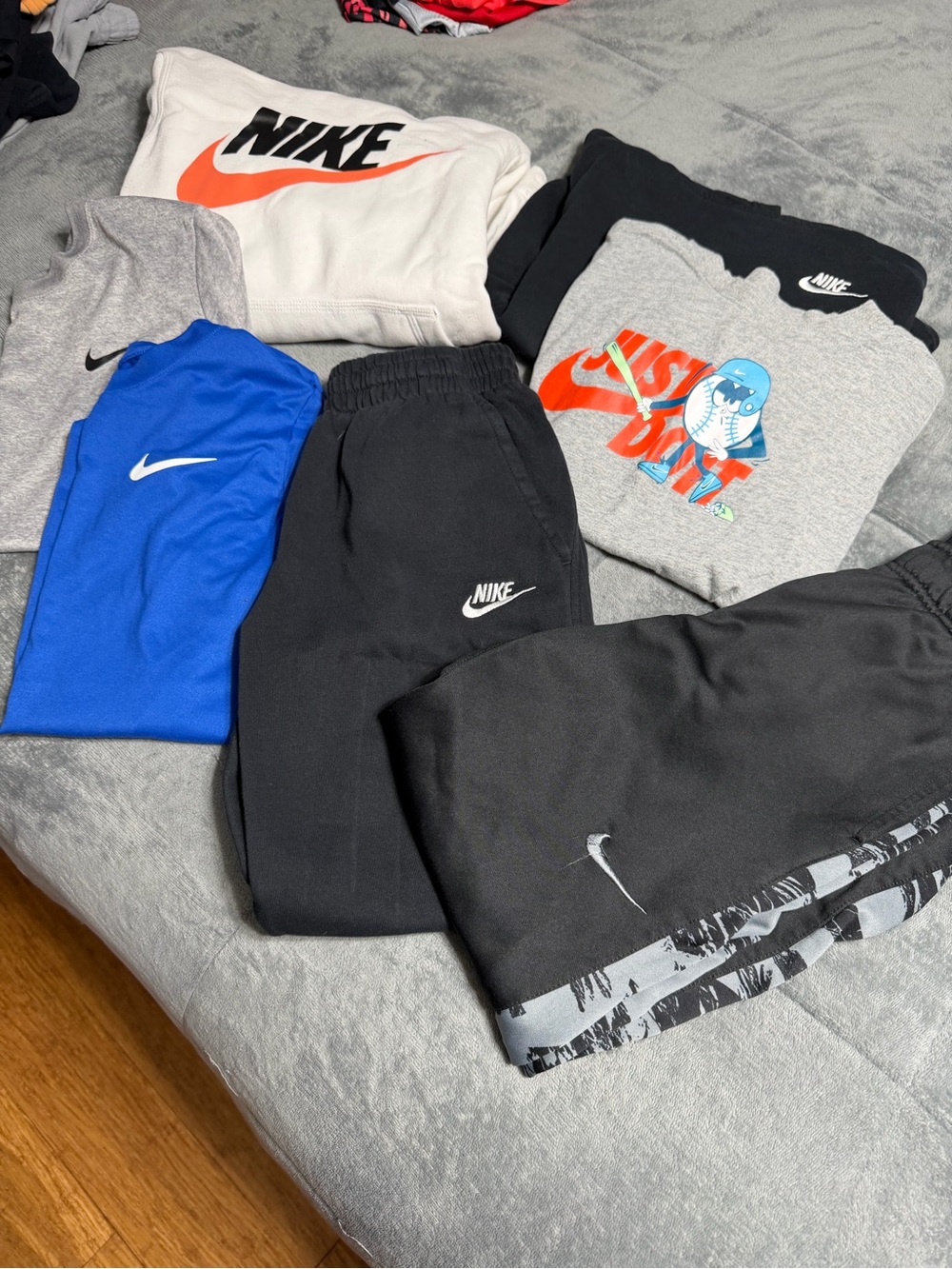 Nike Kids Black & Blue Active Sweatpants and Tops Set